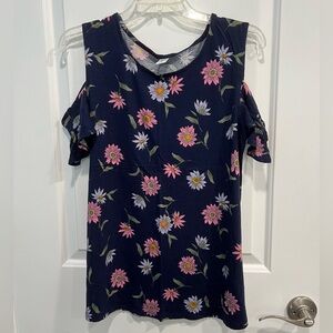 Old Navy Women’s Top with Cutout Sleeves